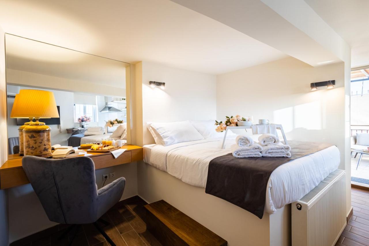 Villy'S Comfort Zone Apartments 칼라마타 외부 사진