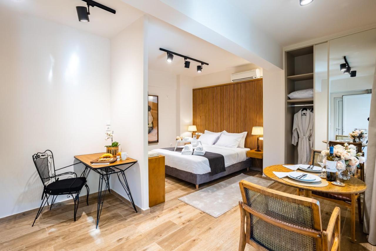 Villy'S Comfort Zone Apartments 칼라마타 외부 사진