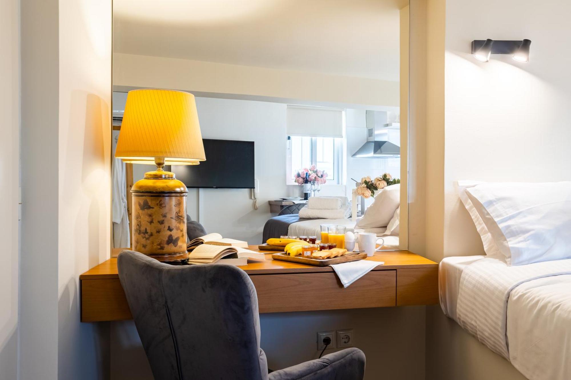 Villy'S Comfort Zone Apartments 칼라마타 외부 사진