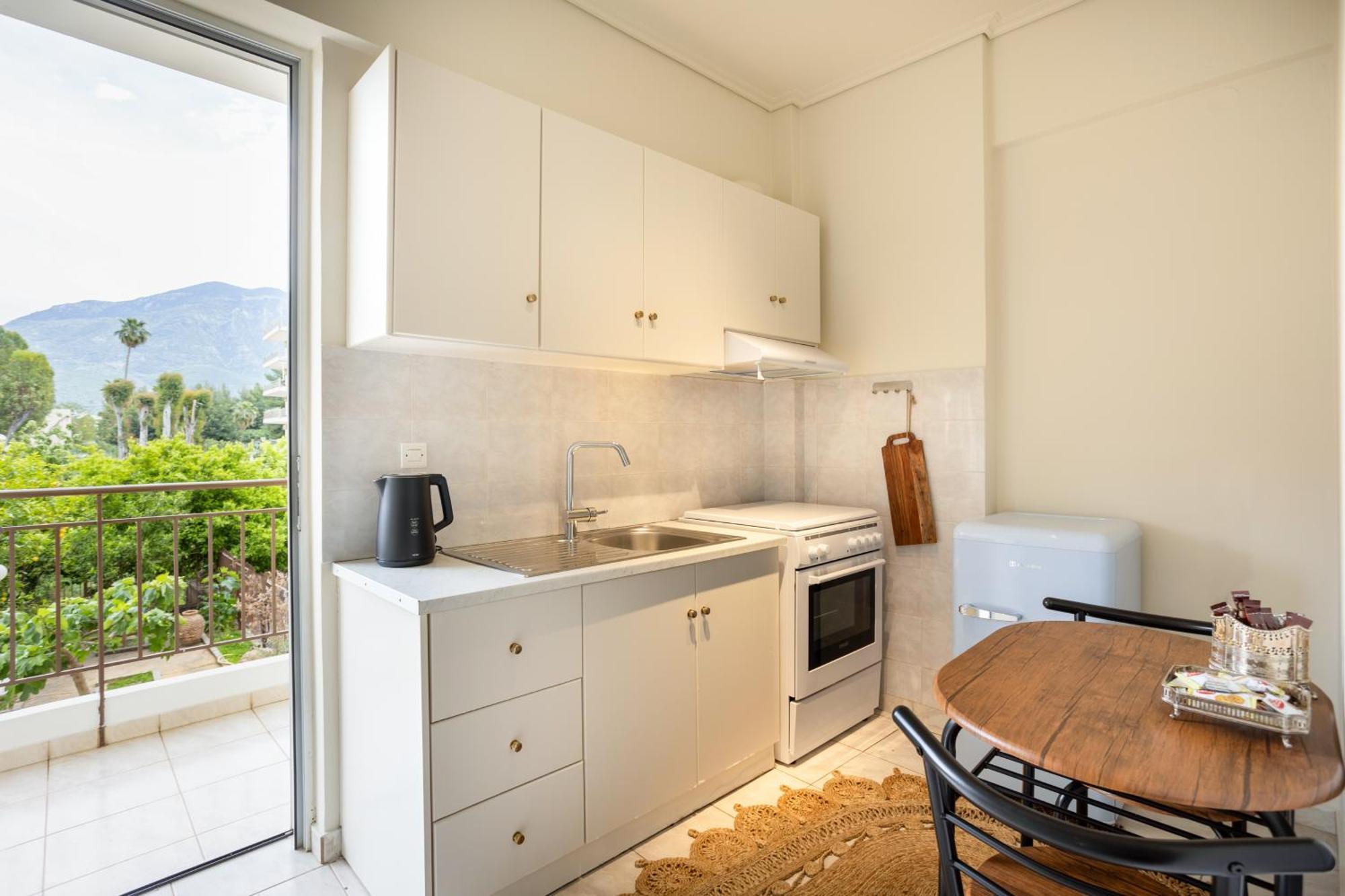 Villy'S Comfort Zone Apartments 칼라마타 외부 사진